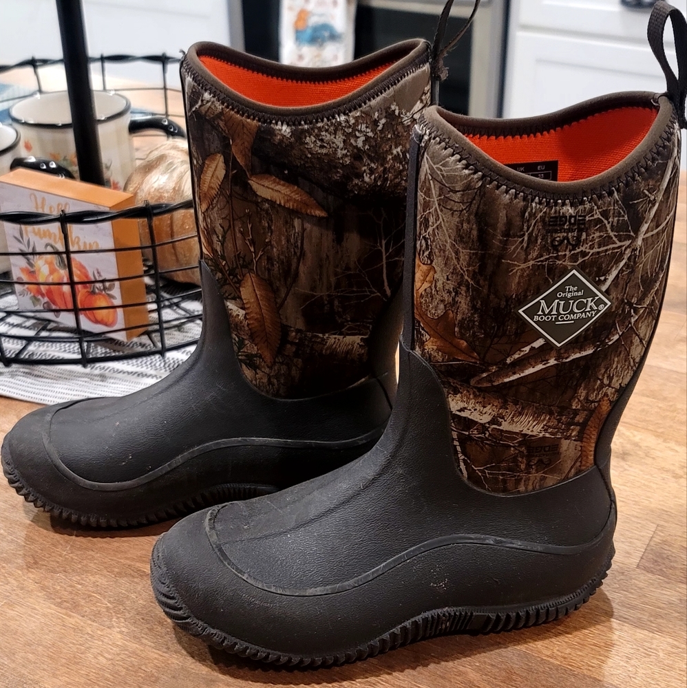 Kids Camo Muck Boots